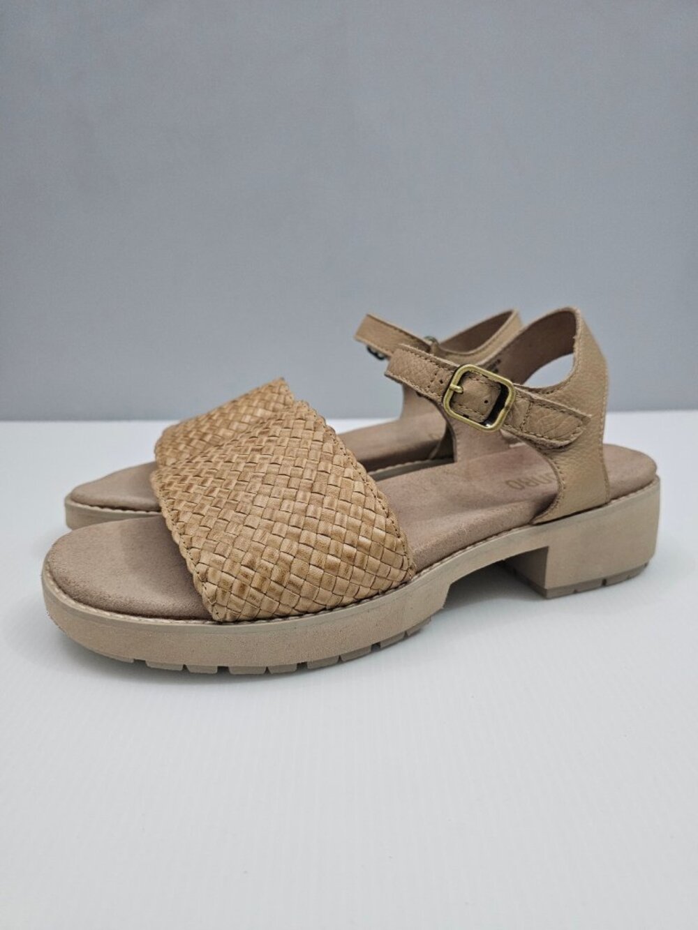 Munro Conner Woven Platform Sandal Womens 9.5 Tan Leather Comfort Summer